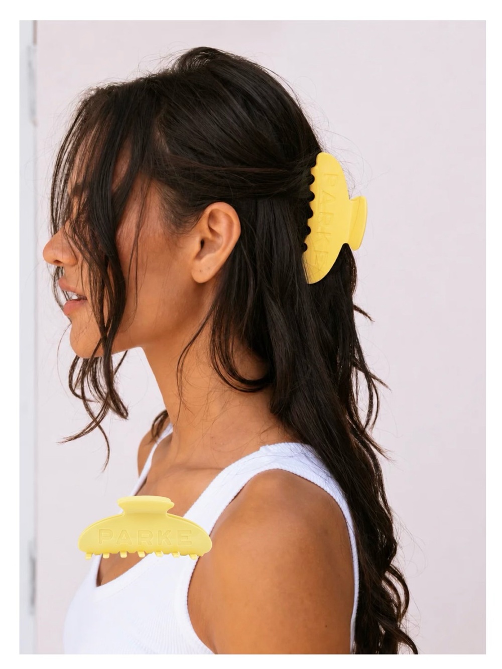 PARKE Hair Claw Clip in the color Peel- Chunky Jaw Clip